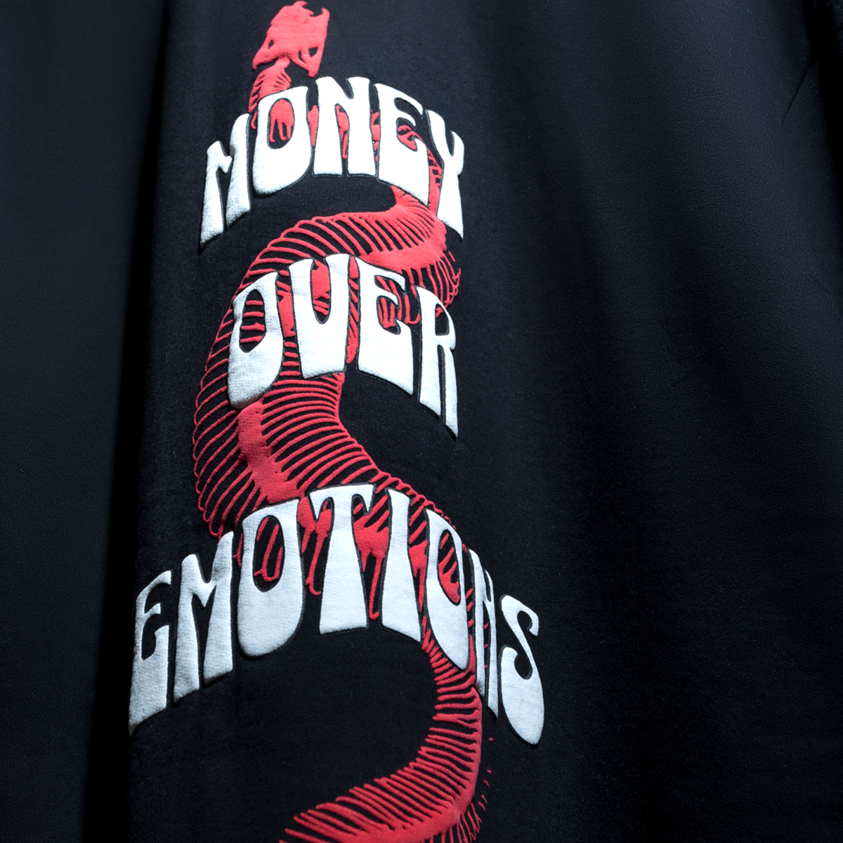 Money over emotions black puff t-shirt